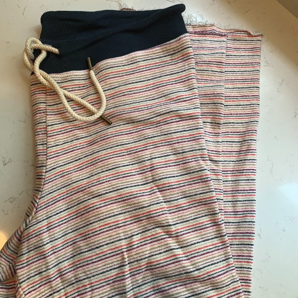 The Wide Legged Crop Sweatpant by THE GREAT